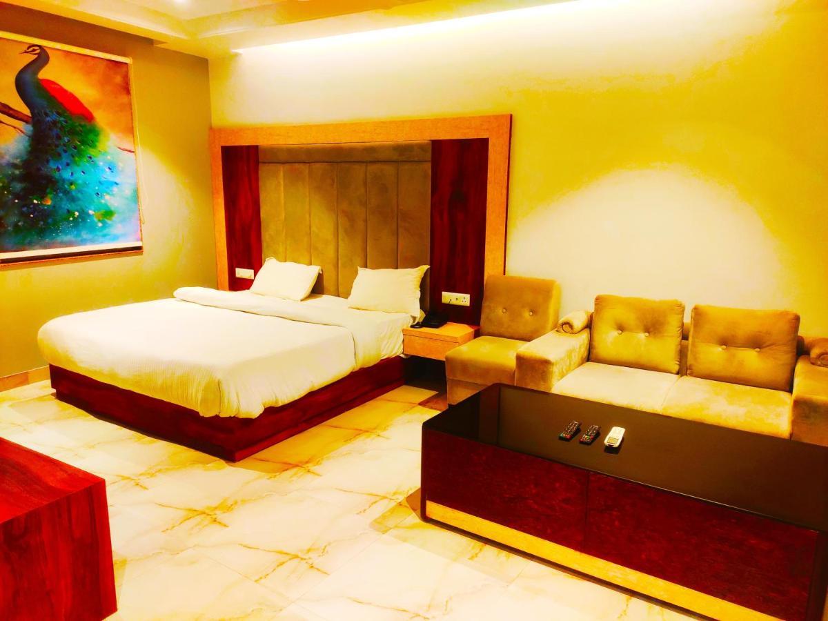 Hotel The Nilsa New Delhi Eksteriør bilde